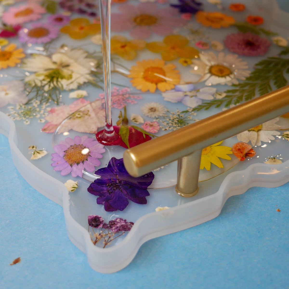 Virtual Pressed Flower Resin Serving Tray Craft Class